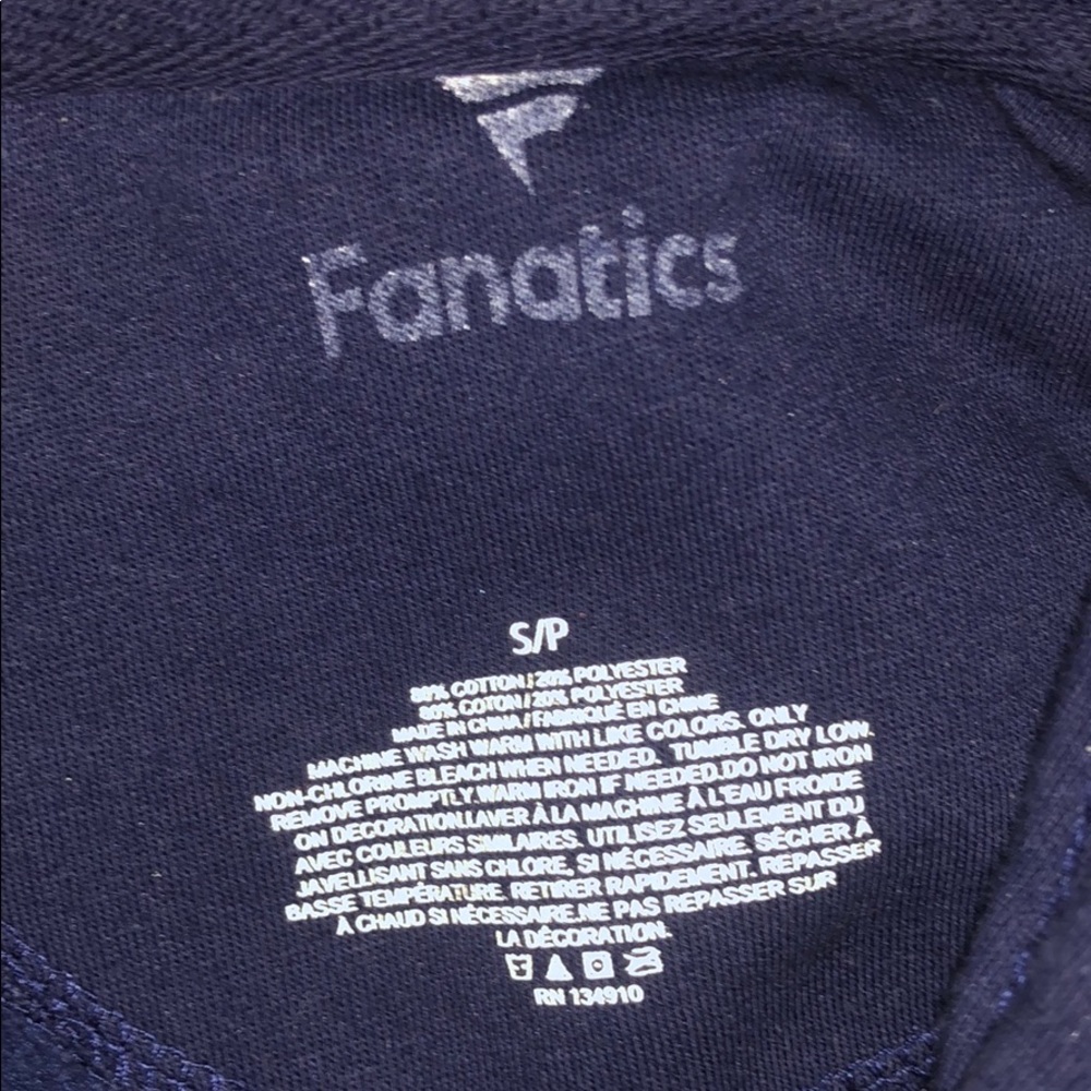 Sweatshirt - Picture 2 of 4